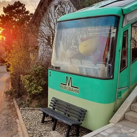 펜션 Exclusive Wooden House With Mountain Railway *